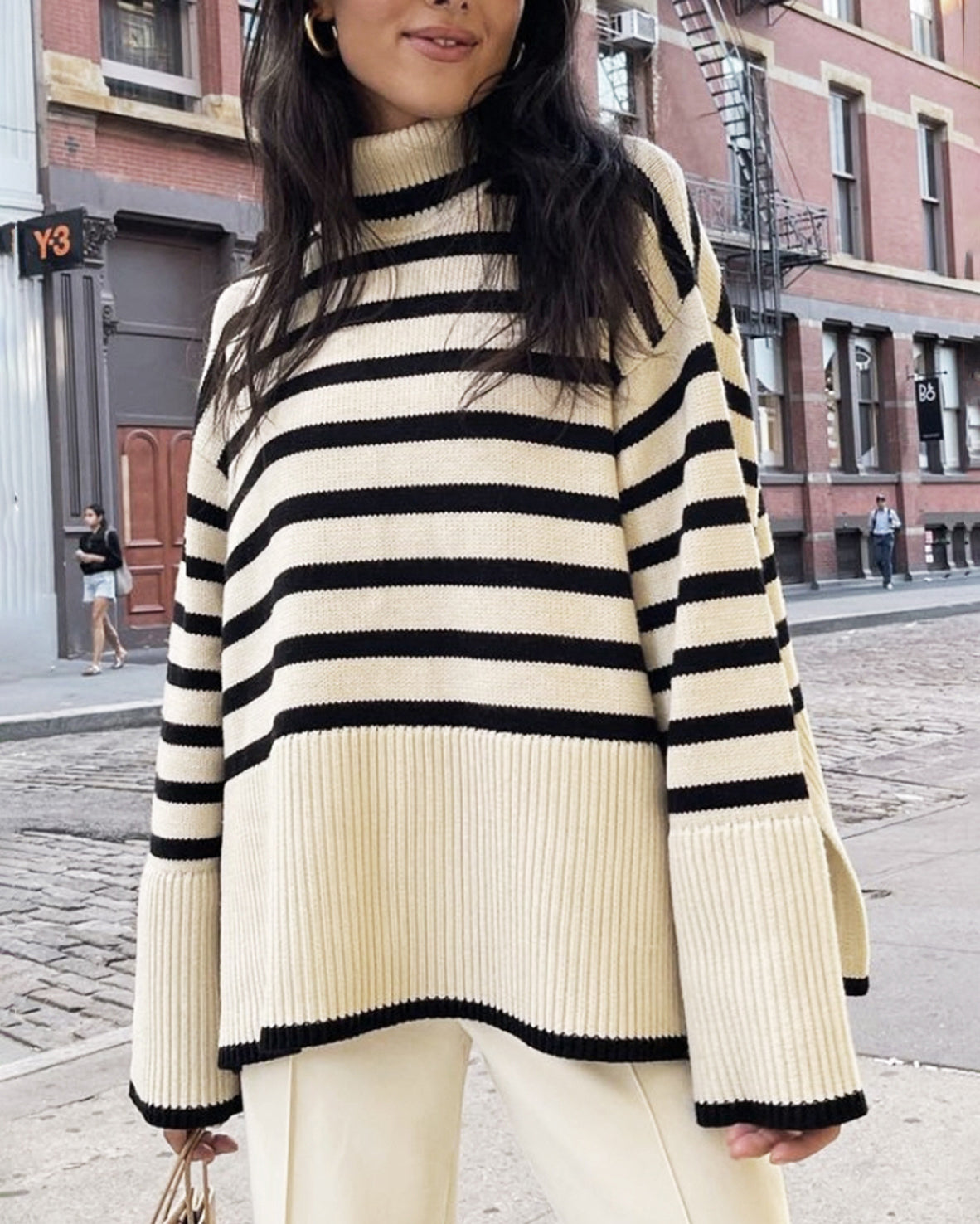 Calla – Chic Striped Casual Sweater