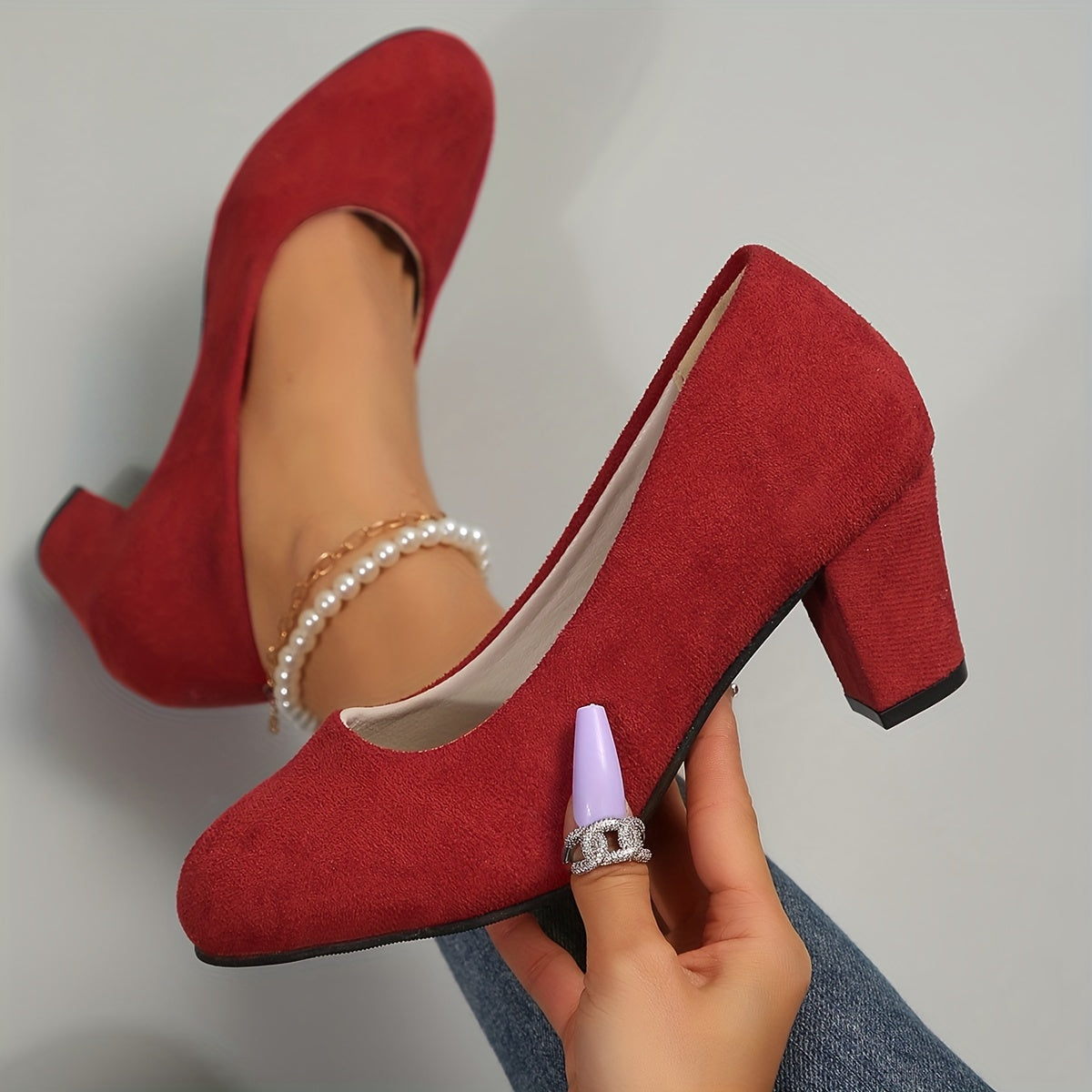 Noelle – Wide -Toe Suede Pumps for Pain-Free Comfort